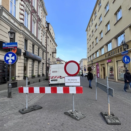Przebudowa ul. Grunwaldzkiej [październik 2023] - fot 17